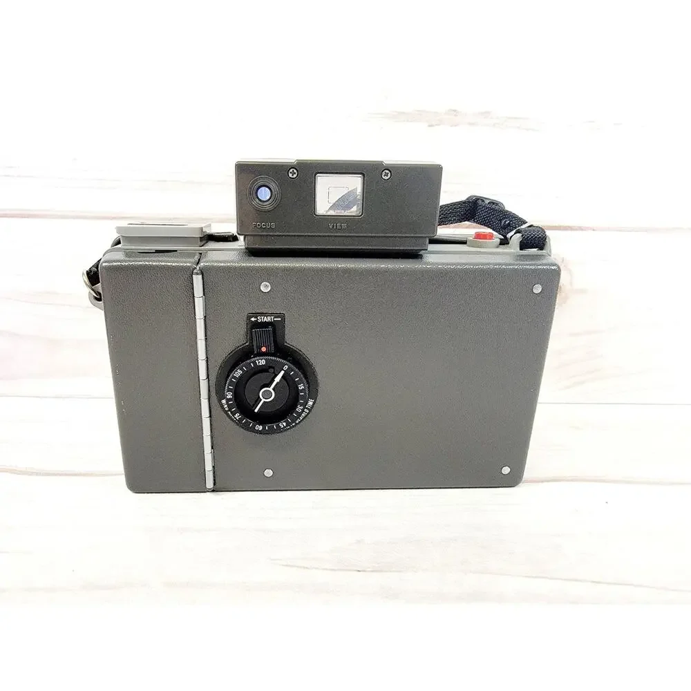 Vintage Polaroid 430 Land Camera w/ Shell Case & Strap - ** NEW ** Old Stock